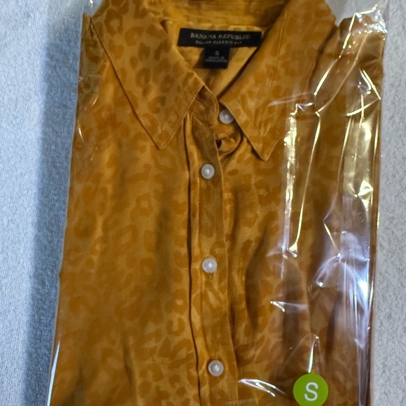 Leopard Print Mustard Button-Up Blouse - Picture 11 of 11